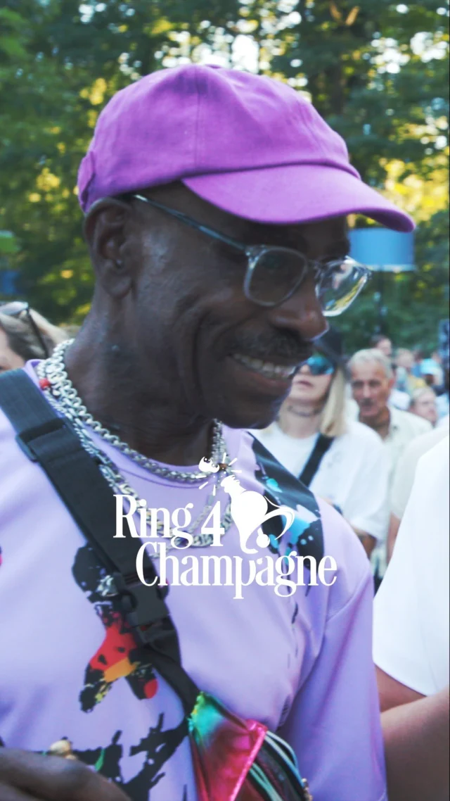 EERLIJK ZULLEN WE DELEN

Als ik alles win krijg je gewoon een slokje van mij hoor. Dat is liefde 🍾❤️

#ring4champagne #festivalvibes #champagnewall #loveland #lovelandfestival