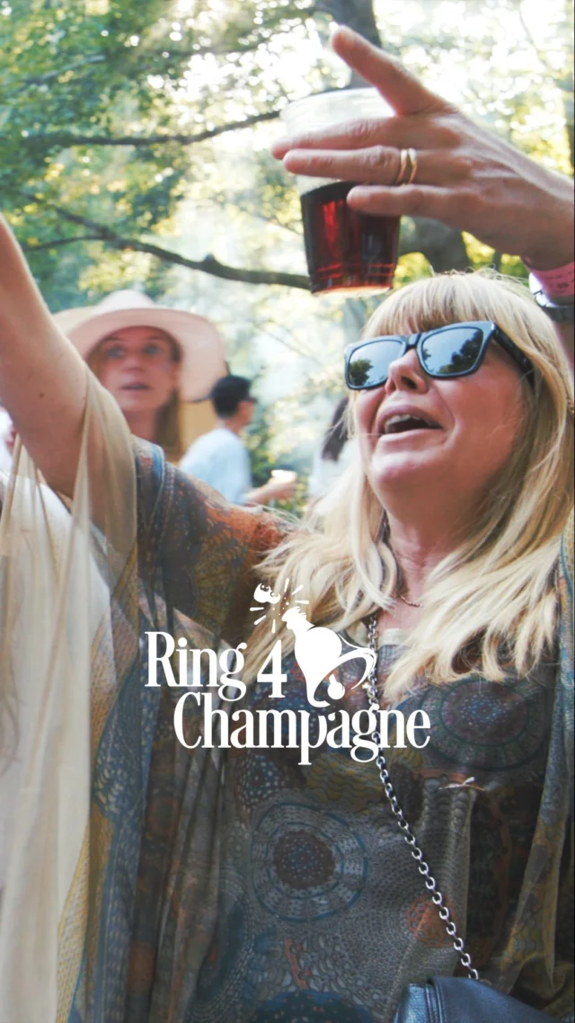 CHAMPAGNE QUIZ

Op @lovelandnl kregen we te maken met een echte champagne kenner. Nonchalant en zelfverzekerd. Zo zien we het graag ❤️🍾

#ring4champagne #festivalvibes #champagnewall #loveland #lovelandfestival